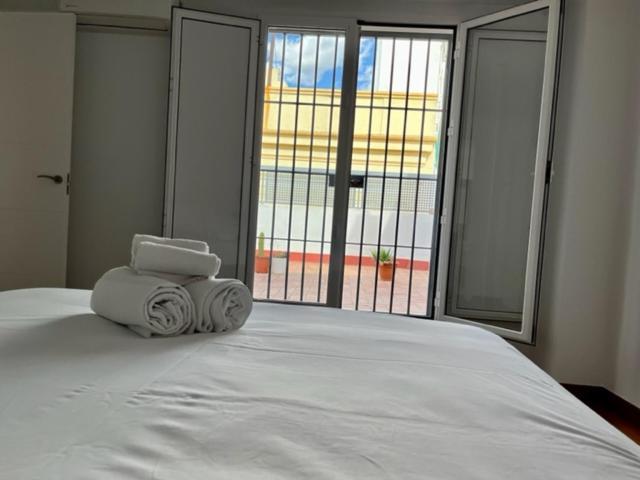 Ti2 Duplex Con Terraza Privada, 120 Metros De La Catedral Apartment Seville Ngoại thất bức ảnh