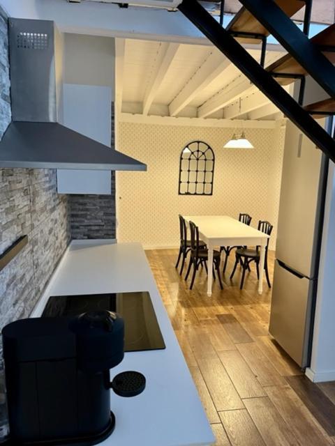 Ti2 Duplex Con Terraza Privada, 120 Metros De La Catedral Apartment Seville Ngoại thất bức ảnh